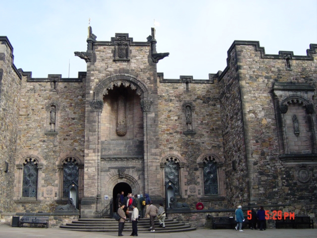 #探访历史名胜古迹 爱丁堡的古老城堡建筑