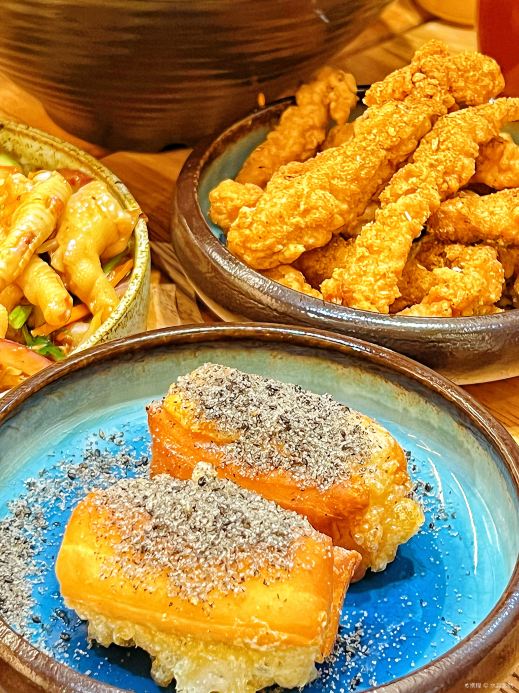 云梢雀·云南小锅米线（济南世茂店）