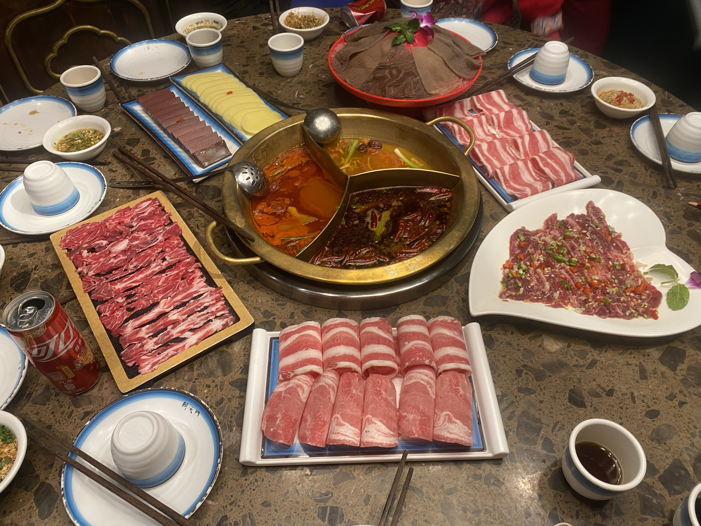 重庆火锅真的是值得去打卡的，超辣超好吃的 #收集新年好运仪式感