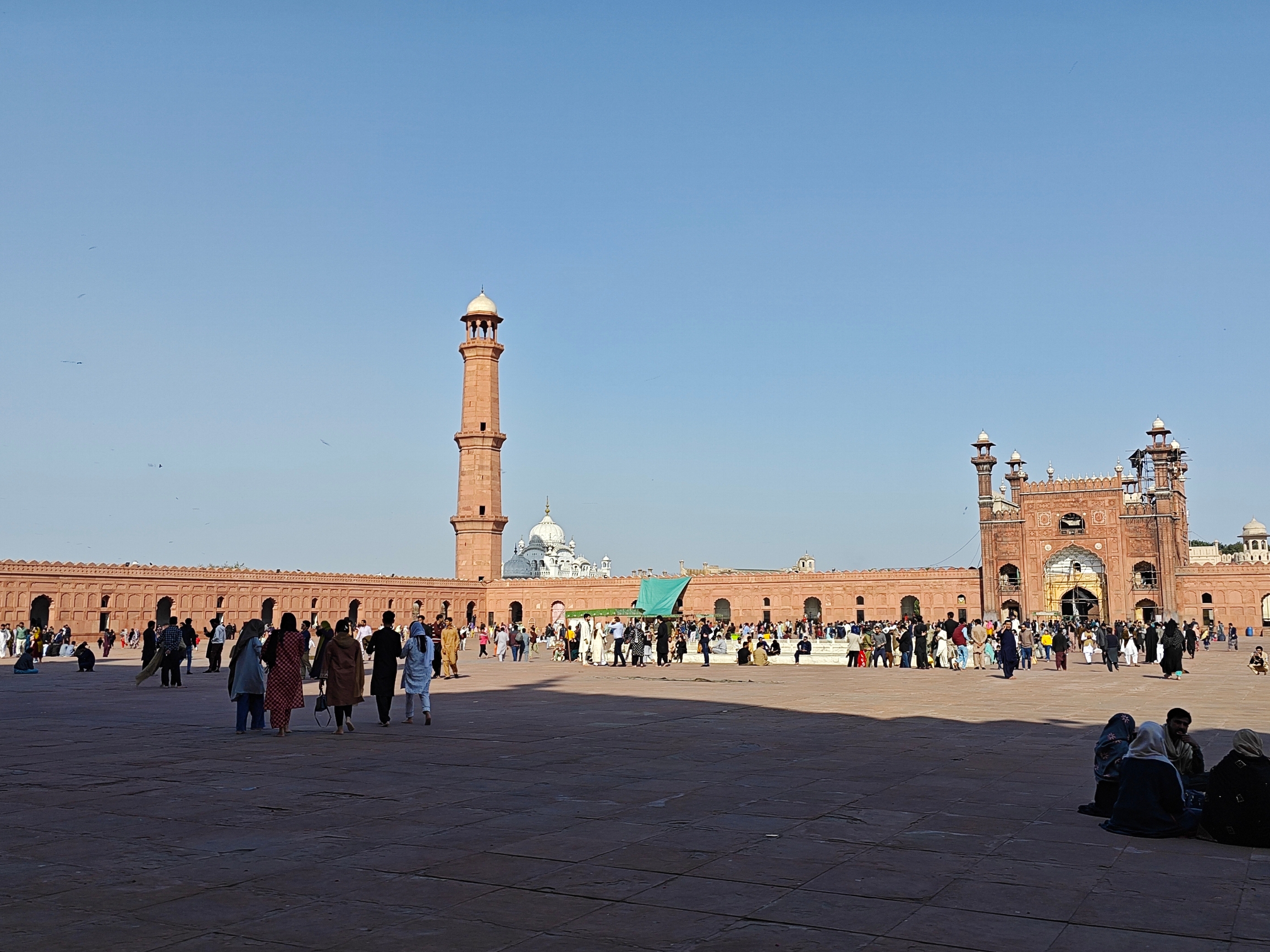 拉合尔（Lahore），是巴基斯坦第二大城市，巴基斯坦文化和艺术中心，是座2000多年历史的古城，曾
