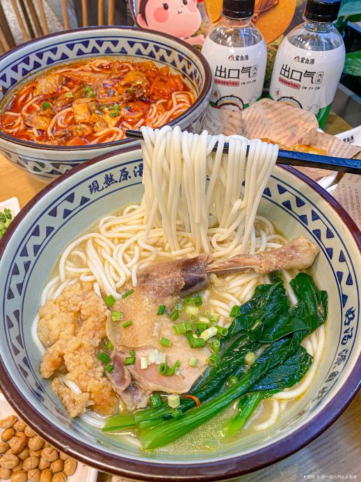蒙自源米线大王(大朗莱澳广场店)