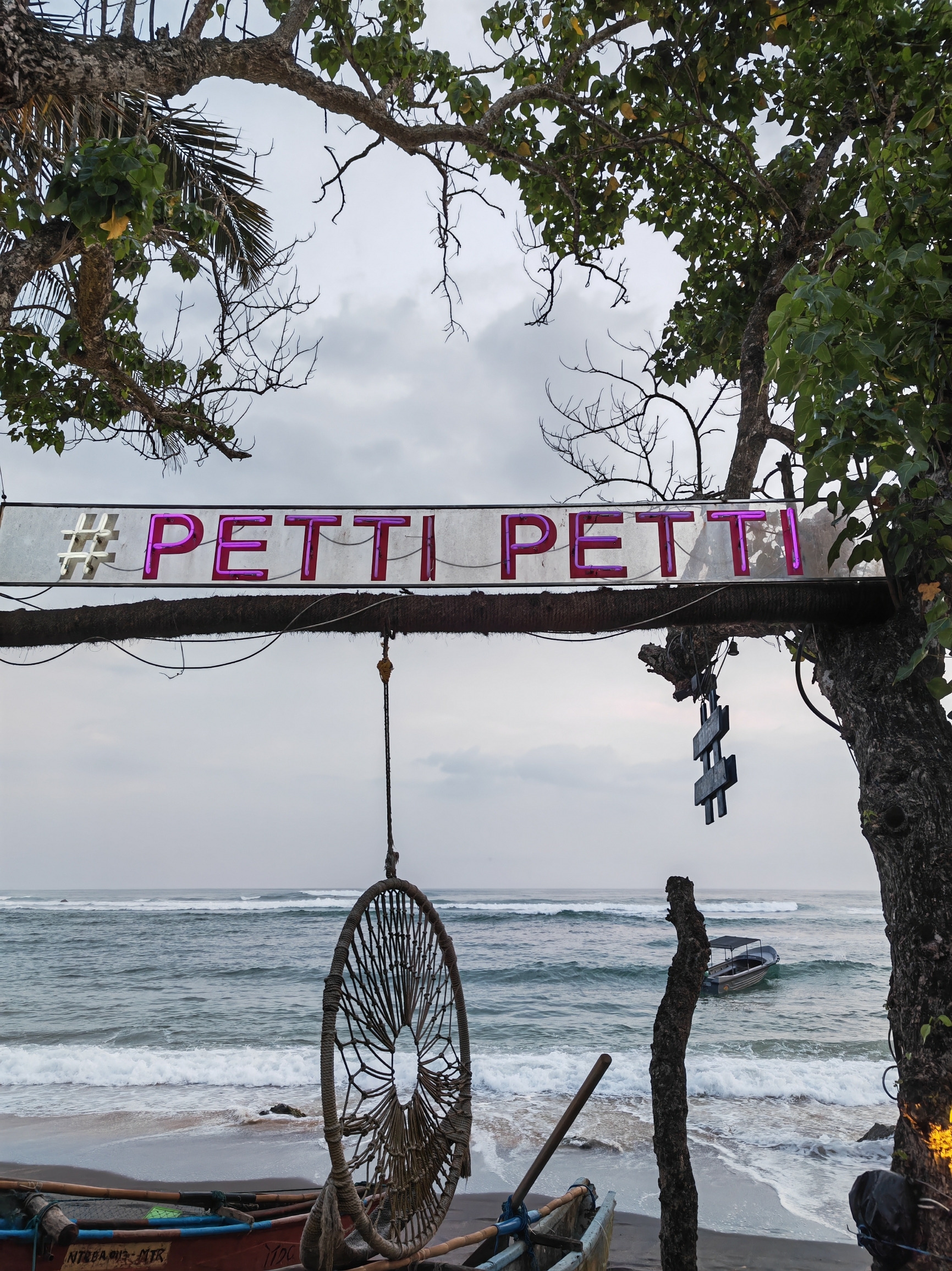 petti pettu mirissa