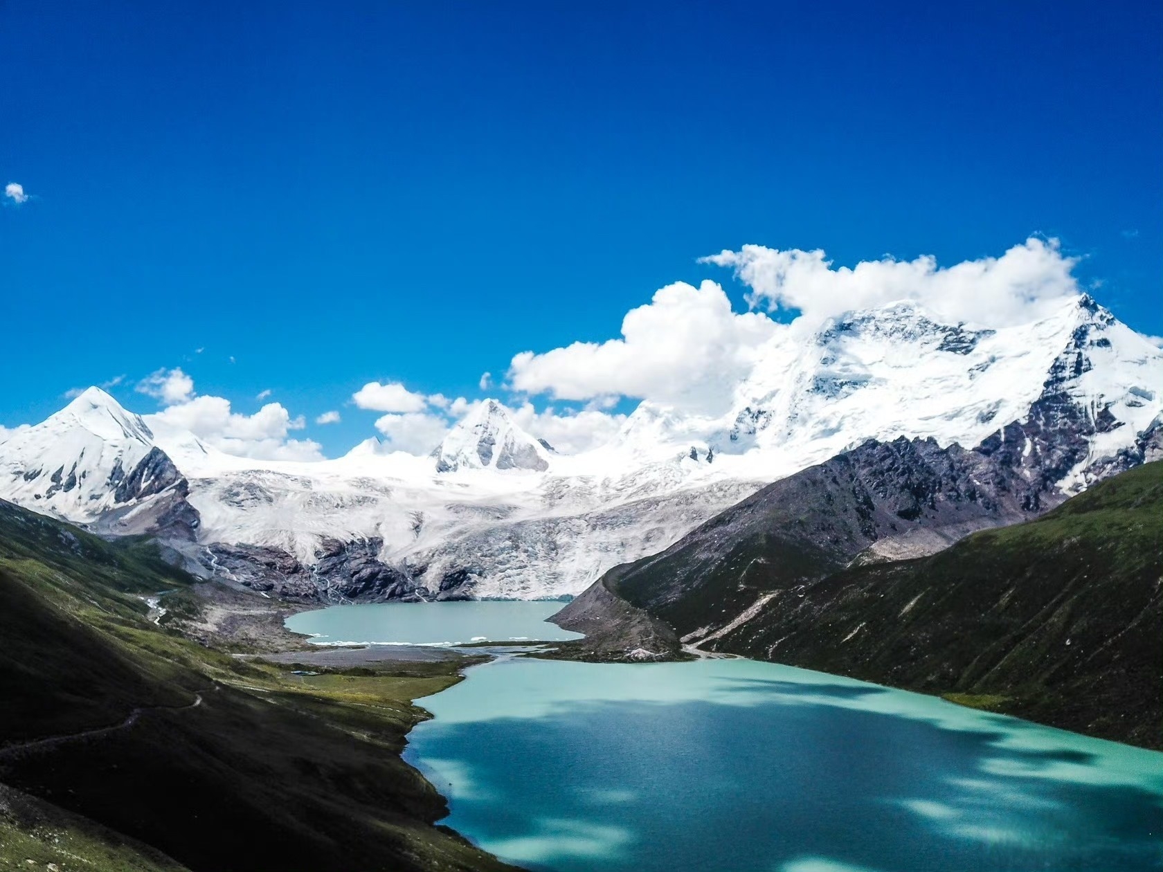 怒江边的小众县城，地域庞大，雪山风景令人难忘