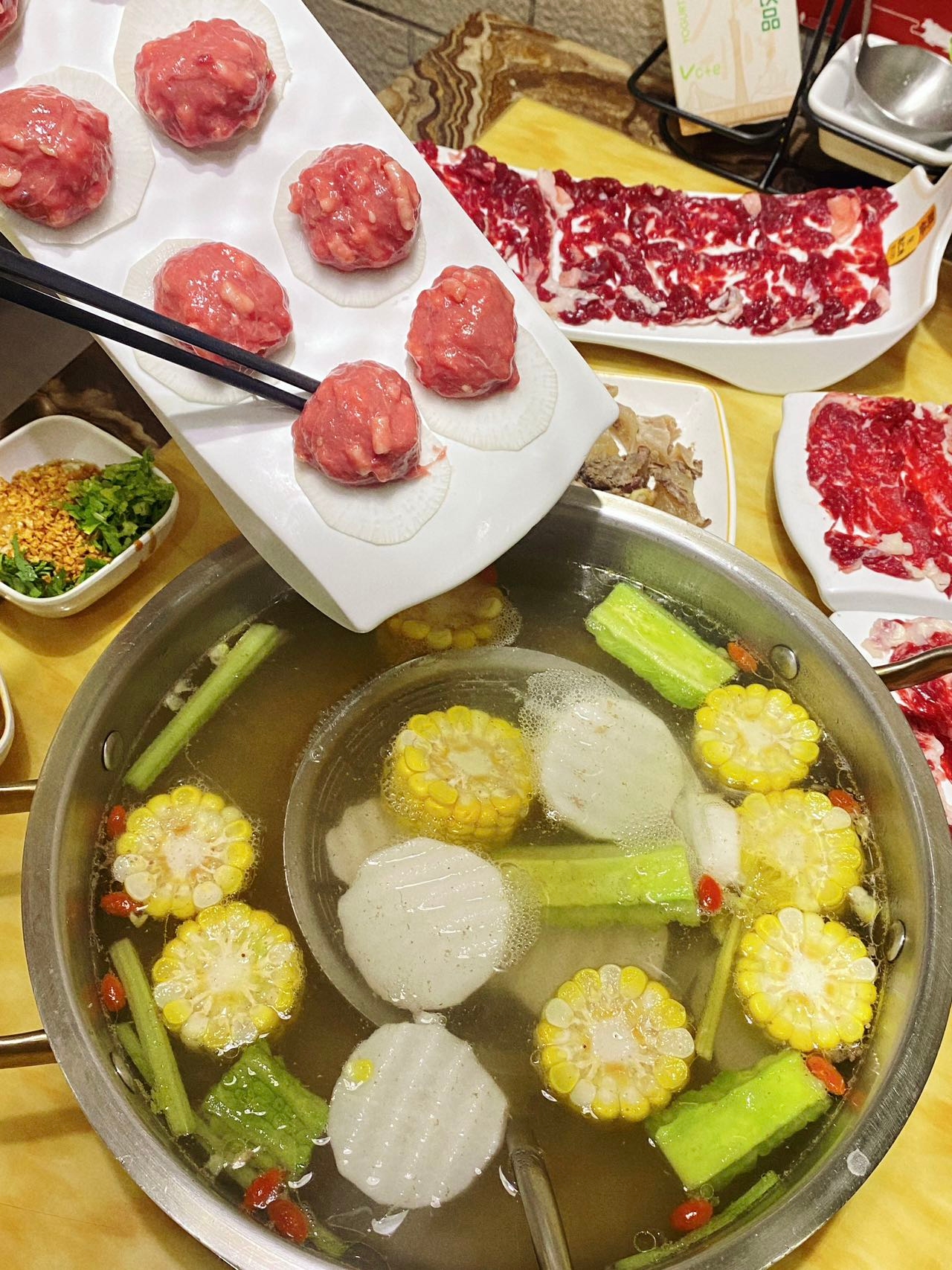 网友没骗我，放假来广州这家牛肉火锅真的能处！