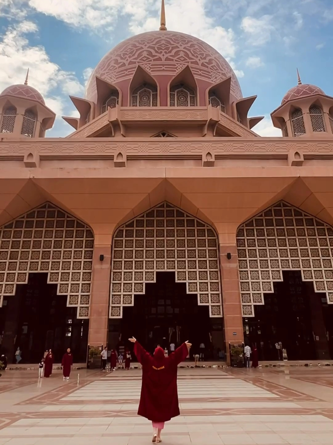 布城粉红清真寺，浪漫与信仰的交织