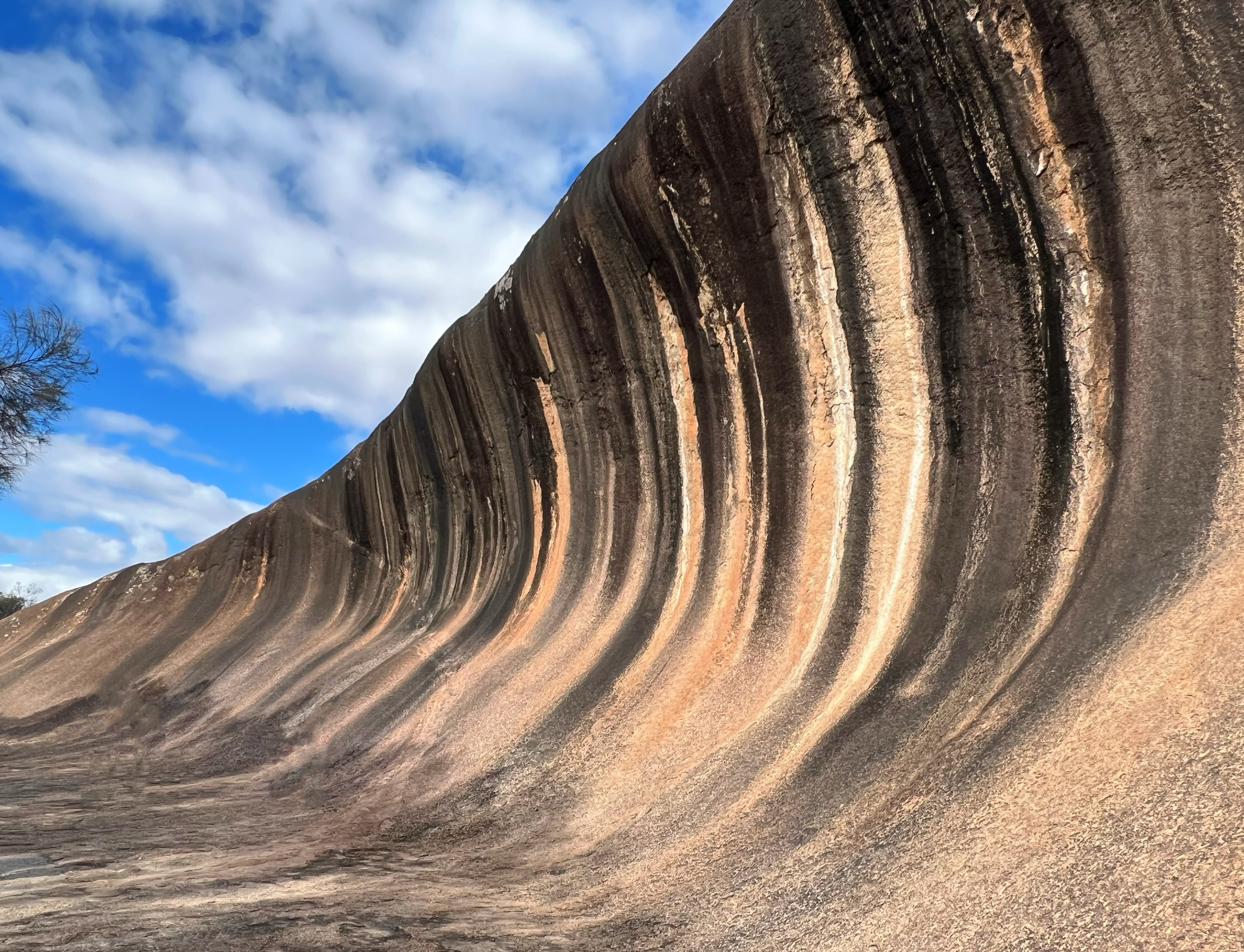 西澳旅行｜探索上榜孤独星球的【波浪岩】