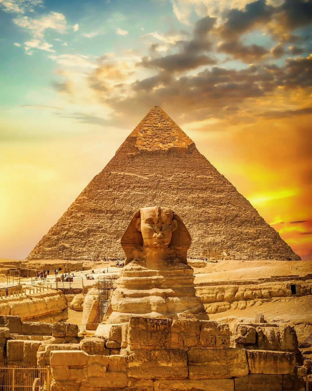 充满神秘的埃及金字塔