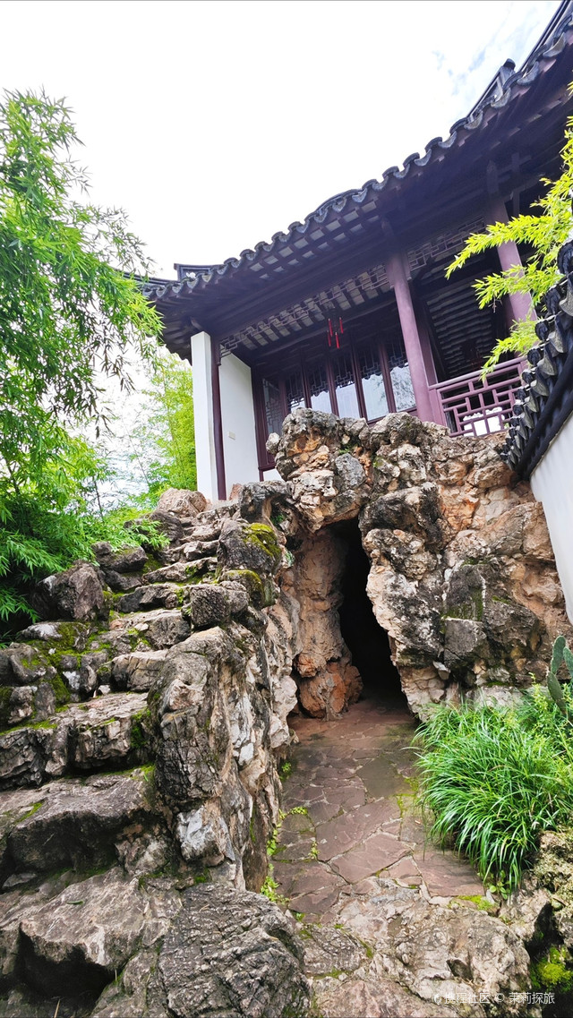 误入仙境!这座云南小城的苏式园林美到窒息