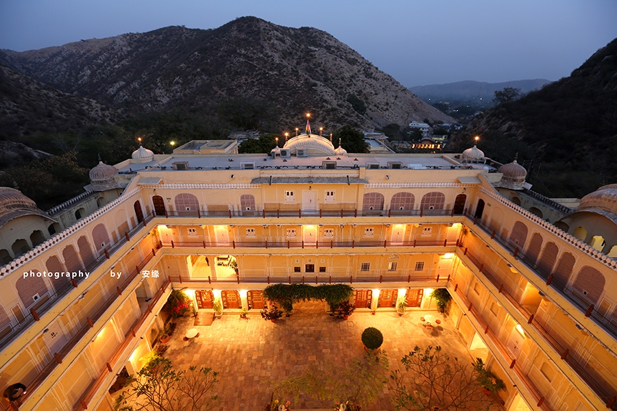 印度：隐藏在山谷里的17世纪宫殿