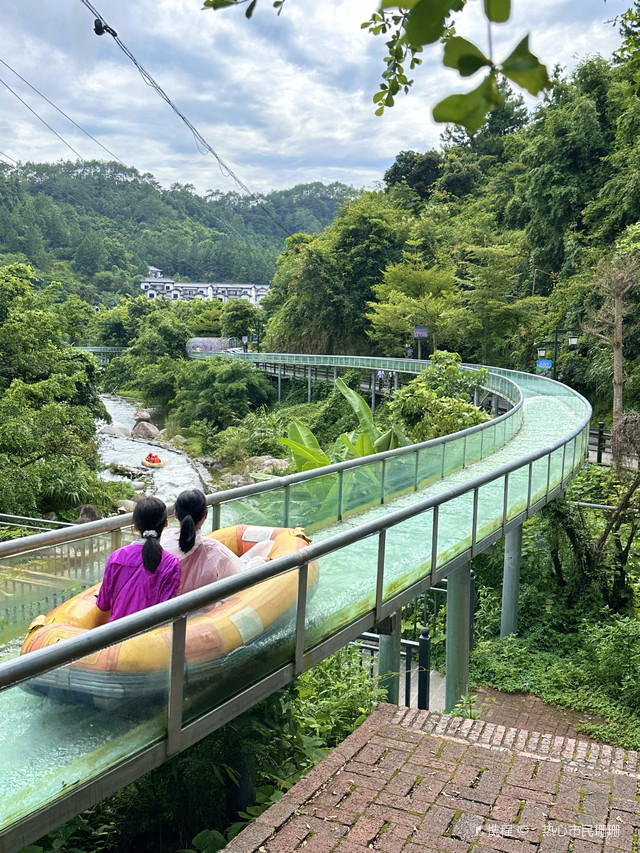 云浮新兴天露山适合休闲度假的旅游度假区