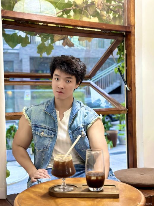 明湖路咖啡馆