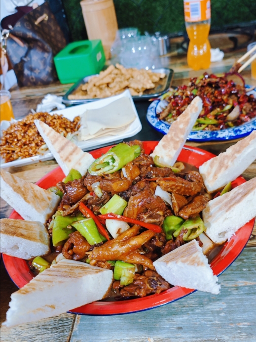 下山虎杠子鸡总店餐厅图片