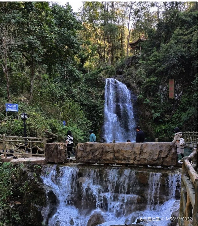 不得不来的梅州0元小众旅游景点,梅州泮坑风景区  雨后的泮坑瀑布真的