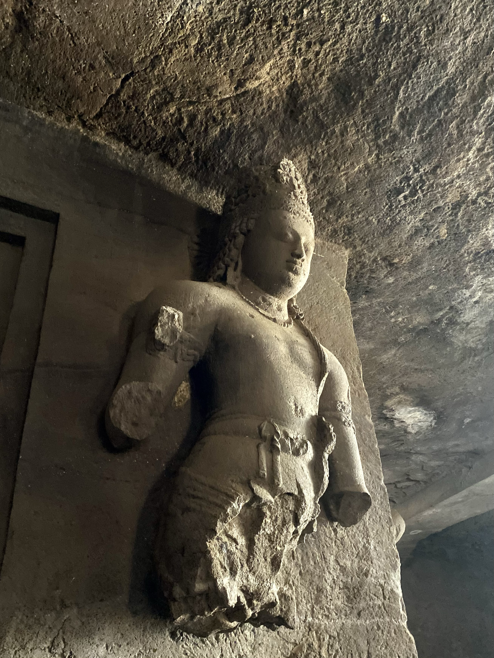 「象島石窟」   ➖Elephanta caves