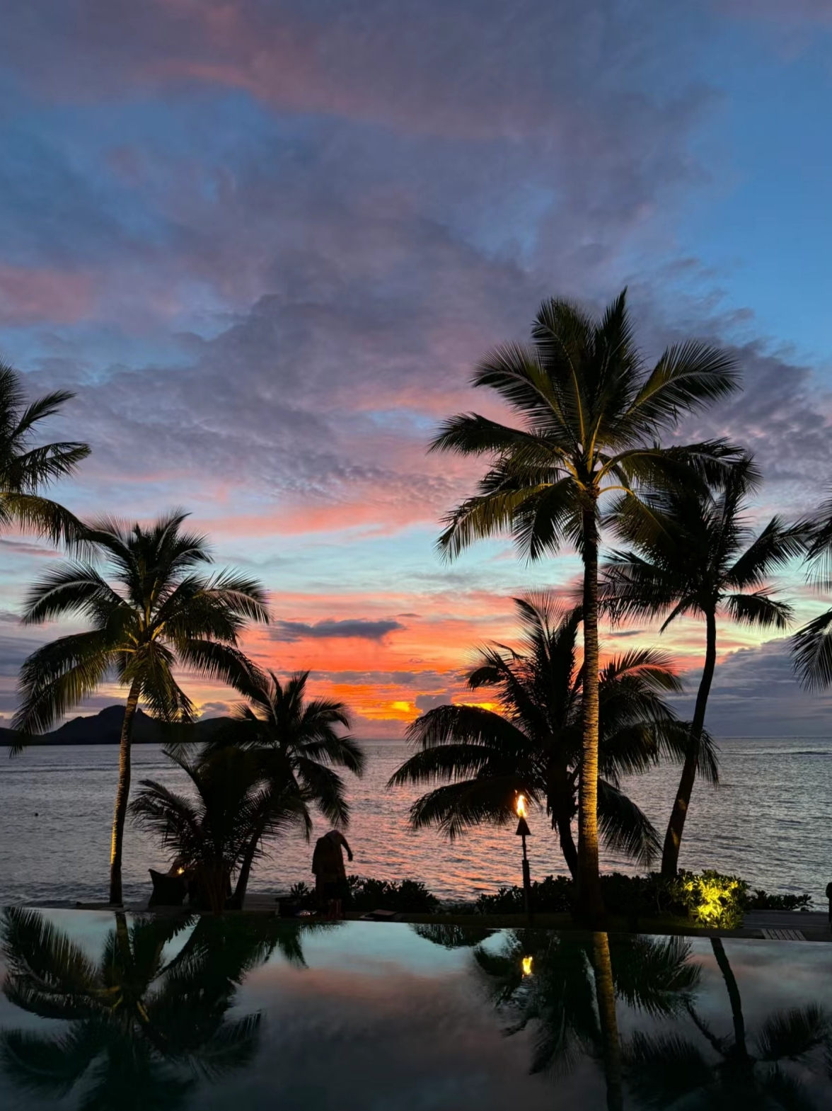 来自斐济天空的视觉盛宴 sunset happy hour ~ 被这夕阳震撼住了也太太太美了吧 #斐