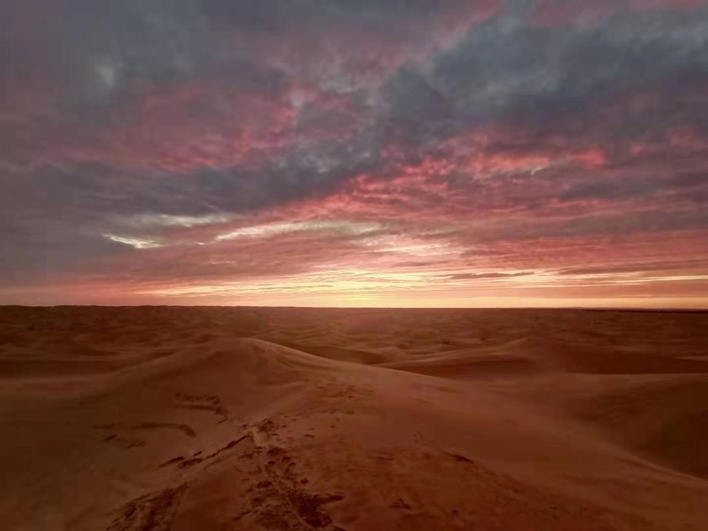 库布其沙漠金沙岭旅游区