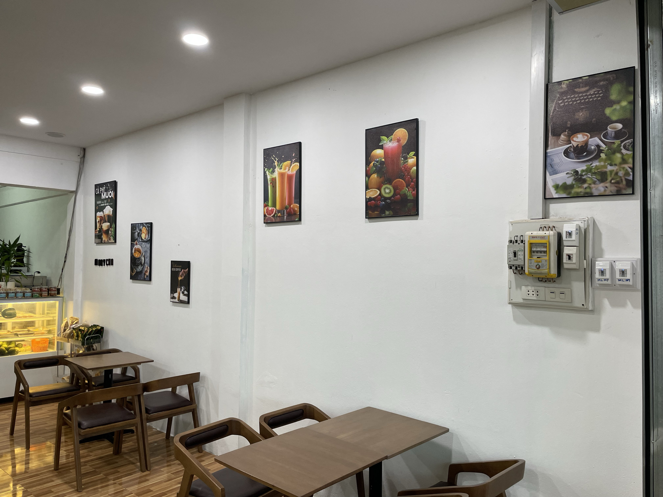 ໂມລີຈ້າກະເຟແລະຊານົມກັບໝີ່ເຜັດ7ລະດັບ