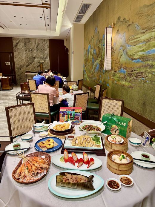 丰生水喜·湛江鸡·海鲜酒楼(东方广场店)