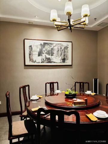 Gallery 4