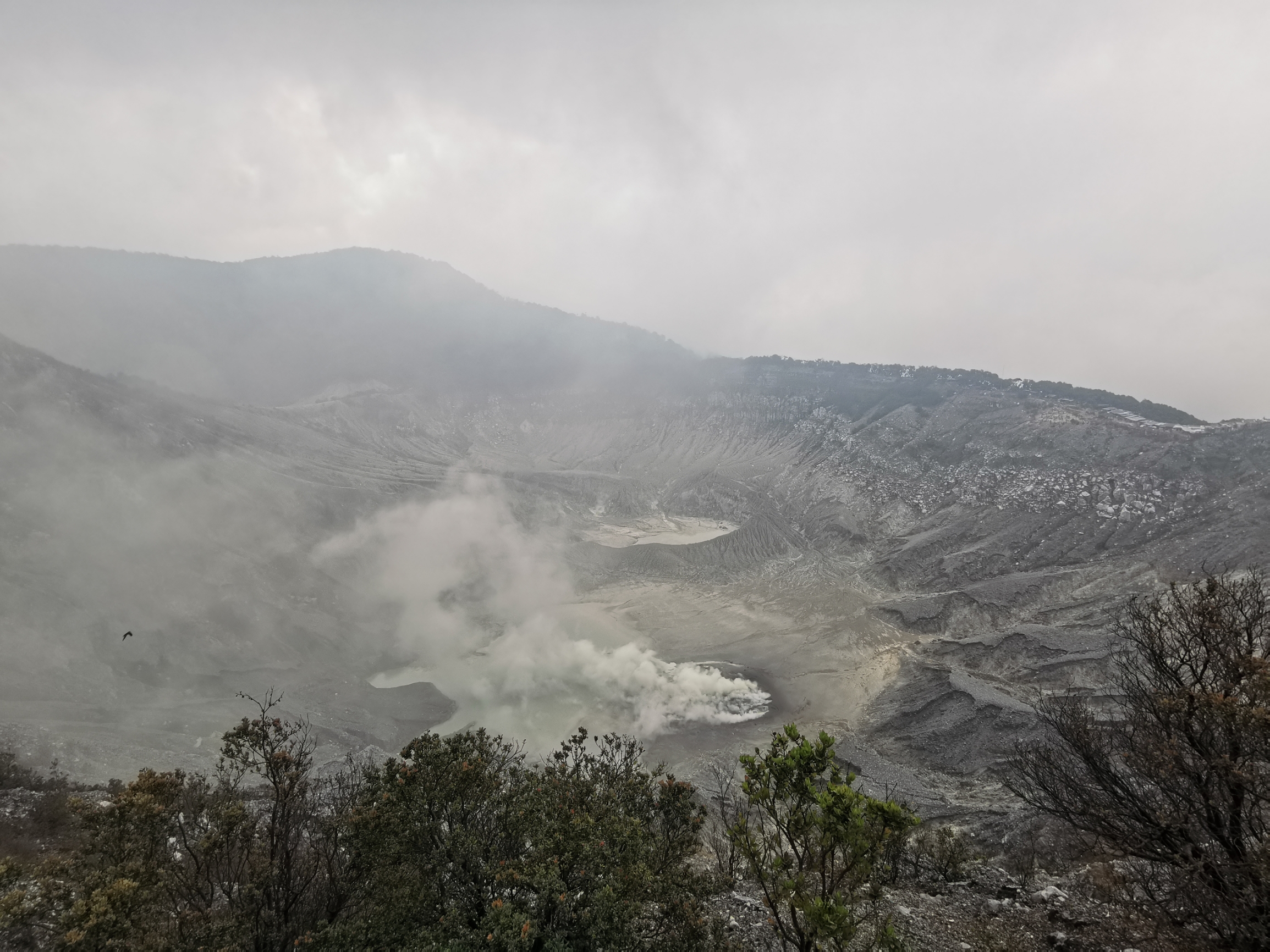 万隆火山