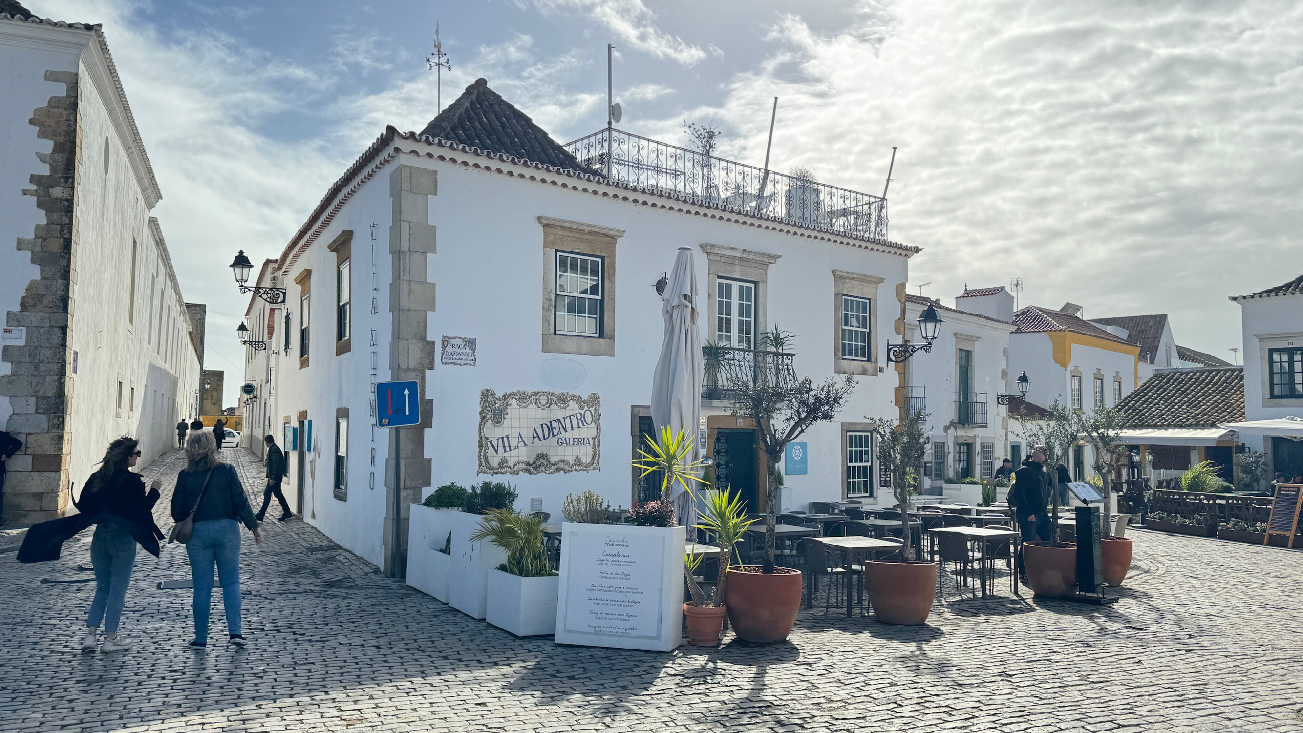 葡萄牙最南部的小城 法鲁（Faro） 也叫法罗