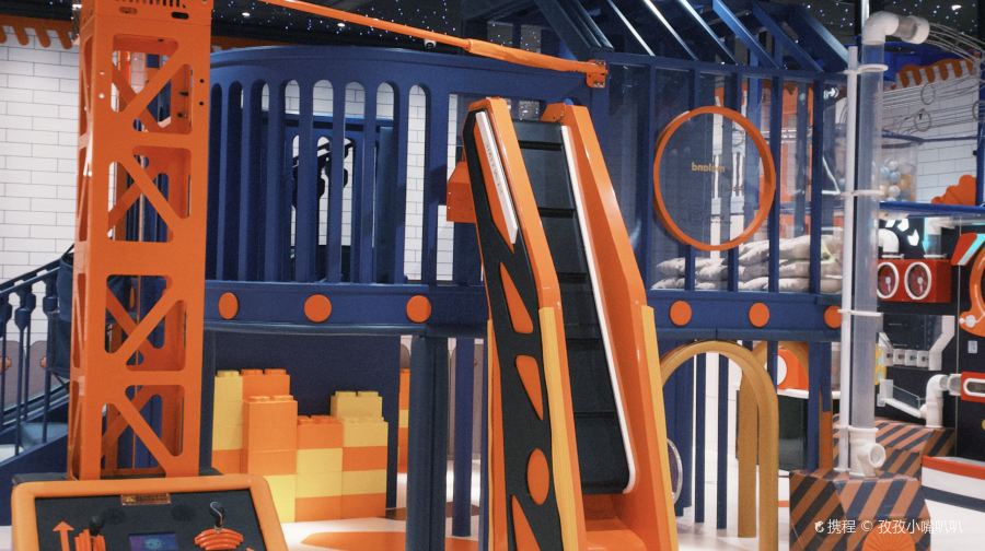 MELAND (滨江银泰百货店)