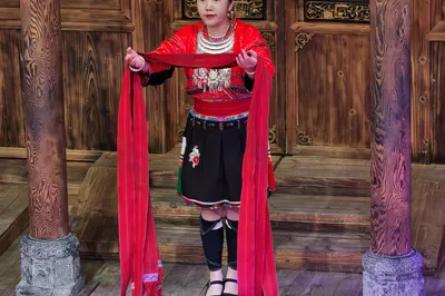 黄洛瑶寨歌舞场