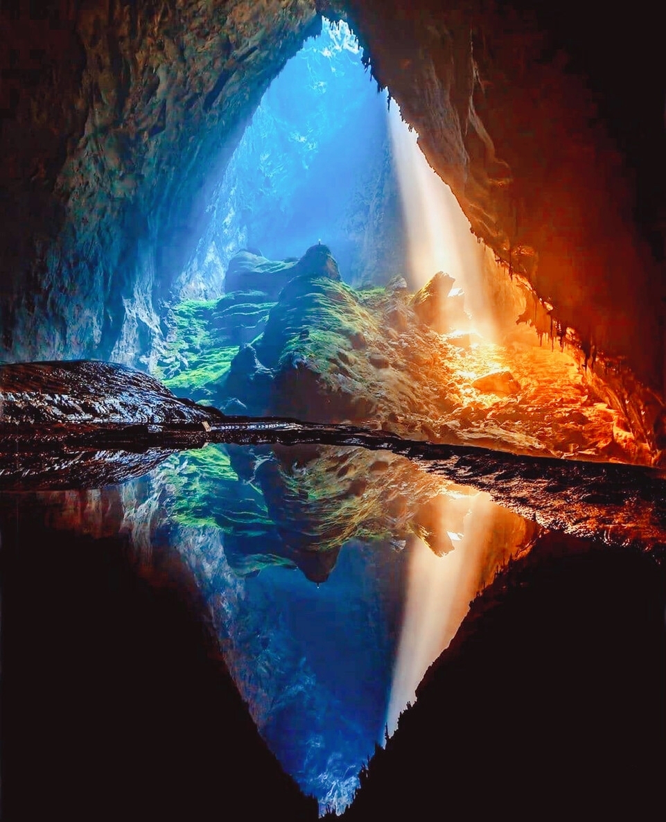 世界奇观全球最大溶洞之一的——韩松洞壮丽景致！