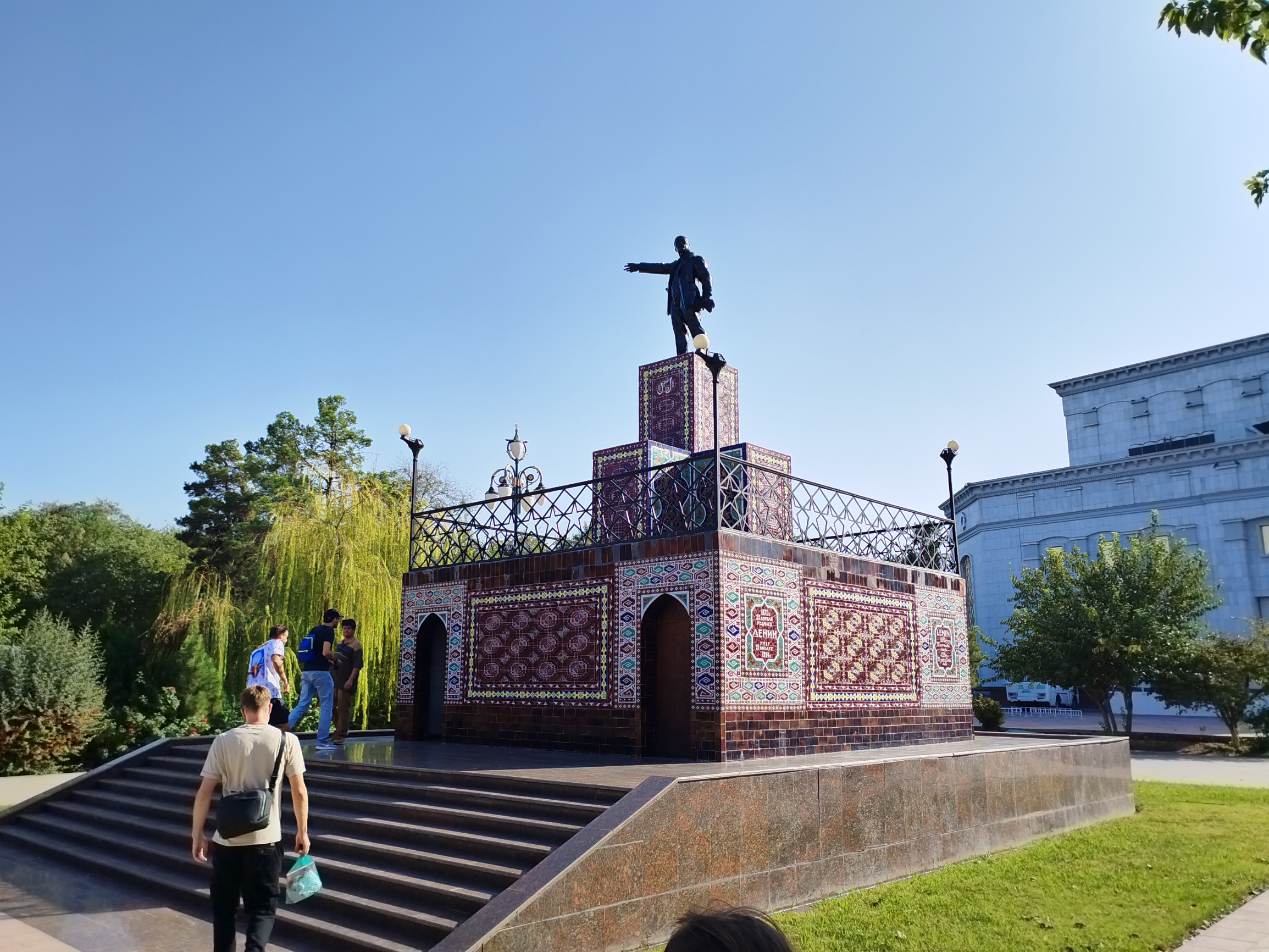 阿什哈巴德的列宁雕像