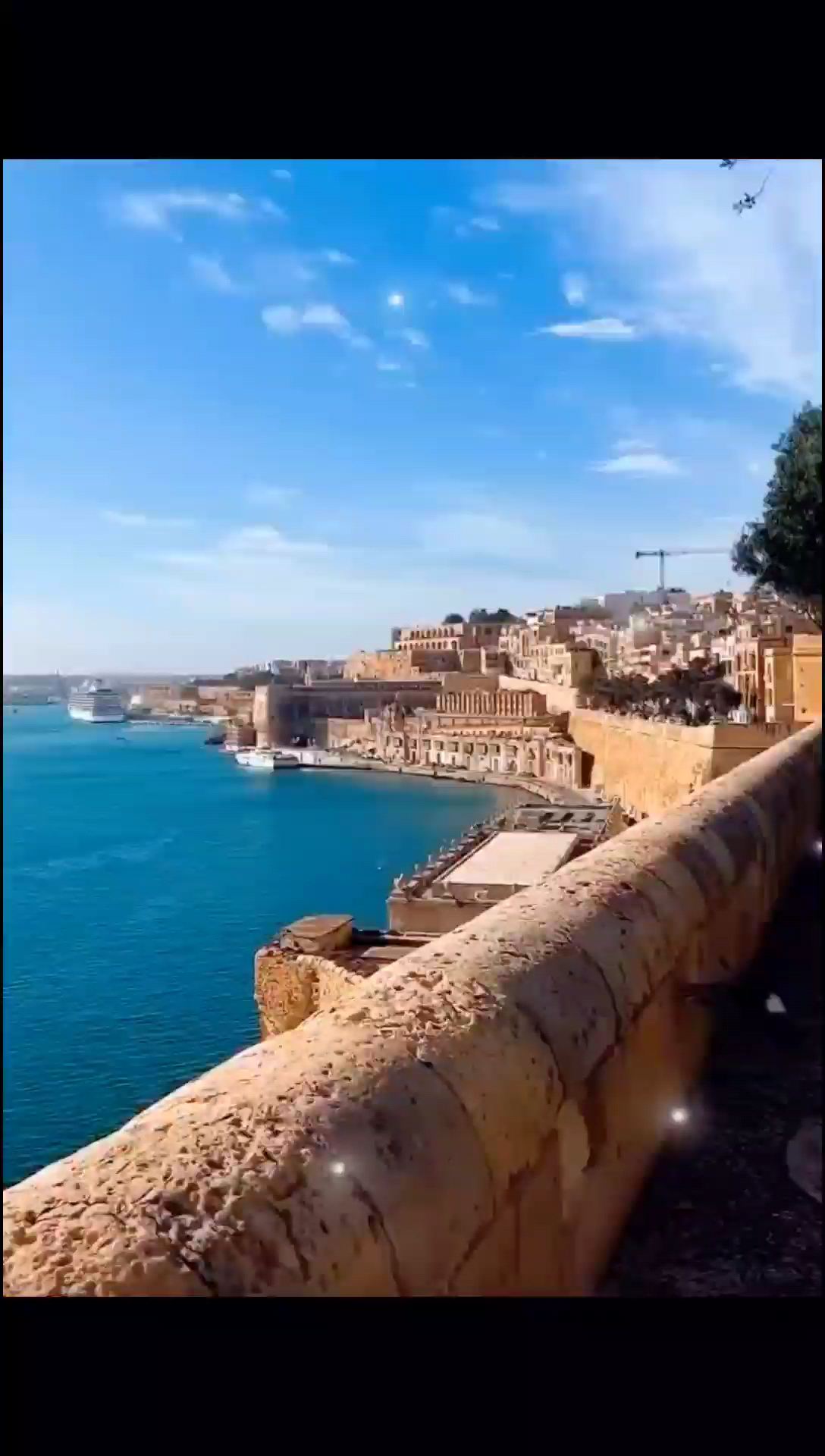 马耳他首都一瓦莱塔被誉为“骑士之都”文化之都” “世界遗产之城”欧洲瓦莱塔的街头巷尾随处可见骑士元素