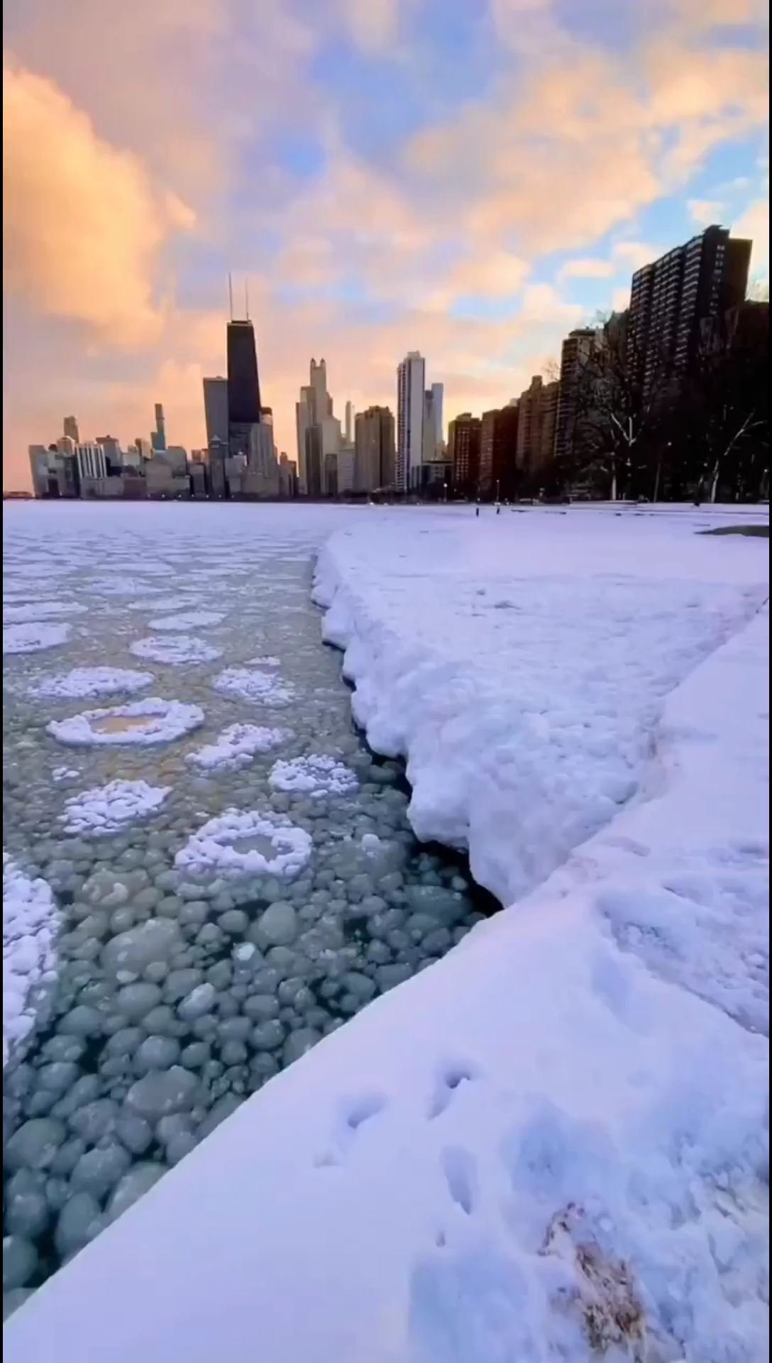 冬天芝加哥密歇根湖的神奇景观#纽约