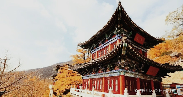 七渡花果山位于北京市房山区十渡镇七渡村,是一处集自然风光与休闲