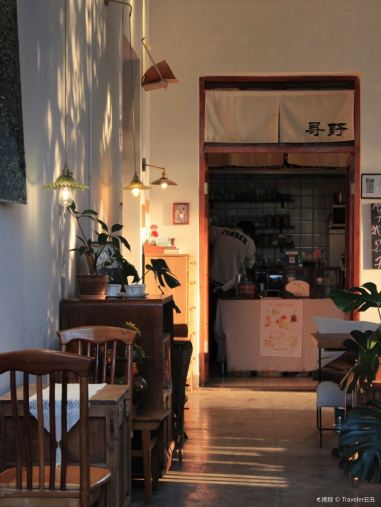 Gallery 4