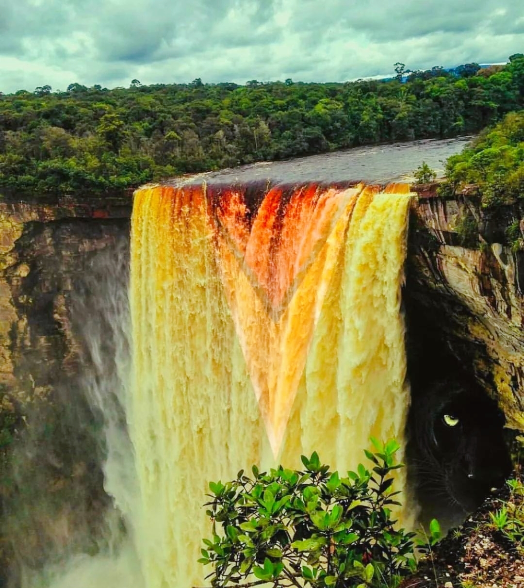 地球最古老的地面世界瀑布——凯厄图尔瀑布！
