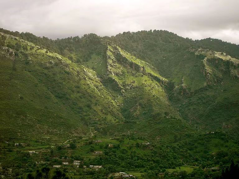 马格拉山