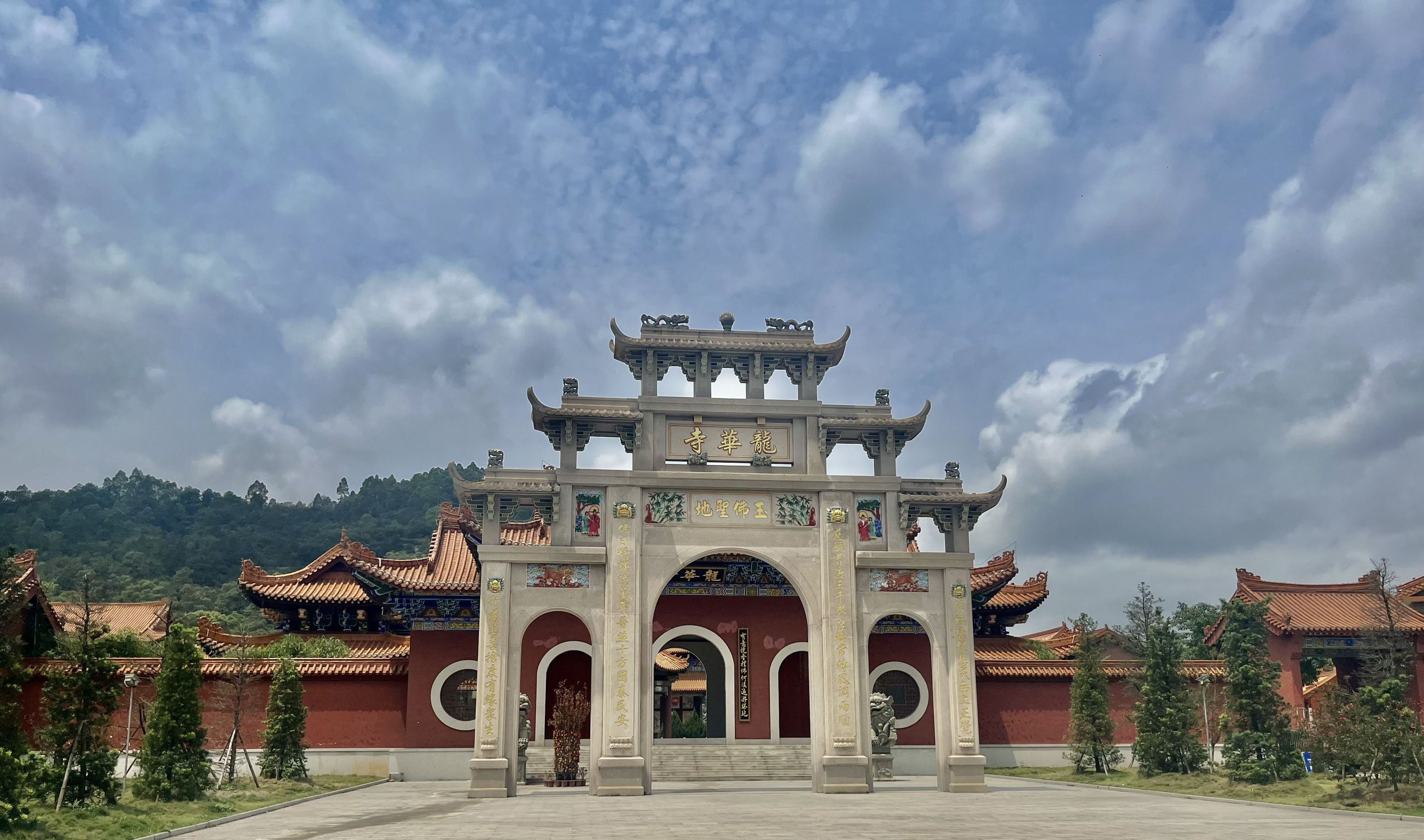 普龙龙华寺 龙华寺