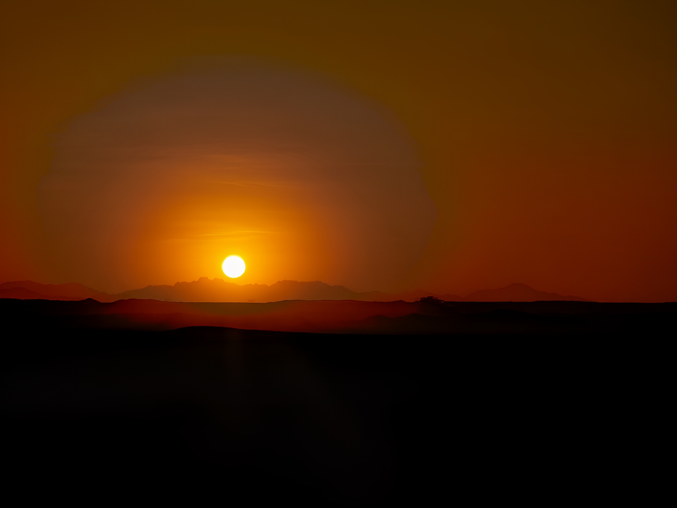 埃及赫尔格达撒哈拉沙漠日落
