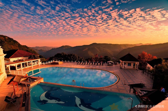 可以享用“天下第一氡”的大峡谷温泉度假村