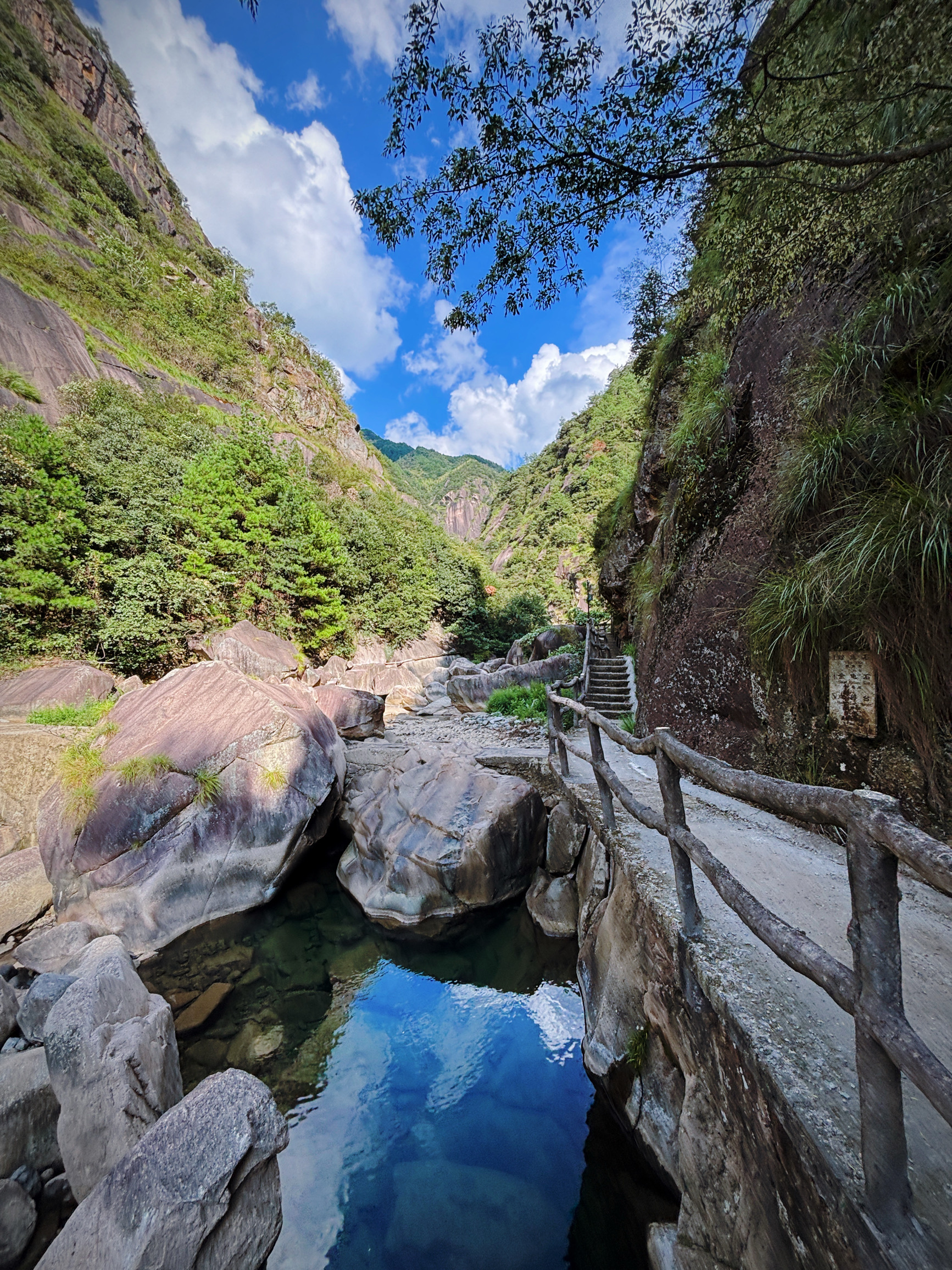 绩溪农家印象酒店餐厅图片