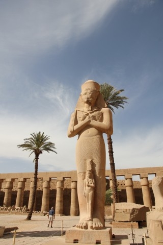 【埃及旅游见闻】✈️ 想要探索古老文明的魅力吗？这个神奇产品带你去埃及！🐪历史底蕴深厚，金字塔、尼罗