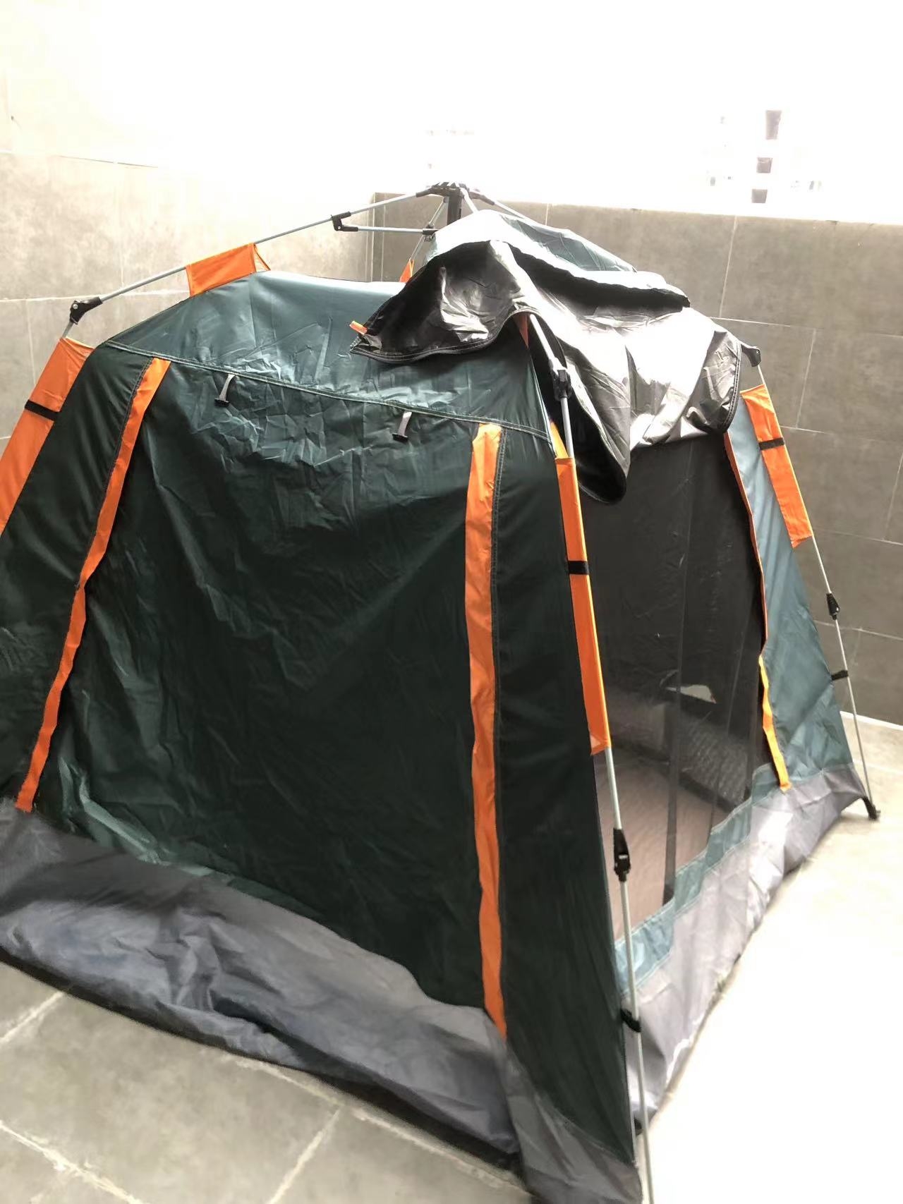 在竹溪，在酒店里边，下雨天，住这种帐篷，感受如何?