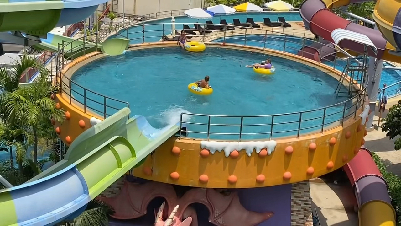 冲冲冲，玩水超解压的泰国 Pro 水上乐园💦