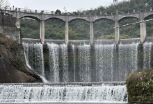 东方红水库景点图片