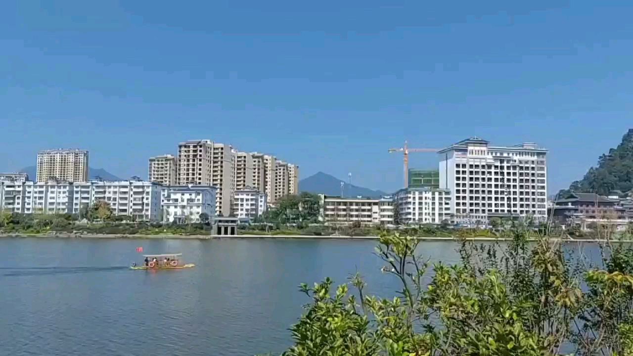 惬意的旅居生活，选择桂林山水湾。