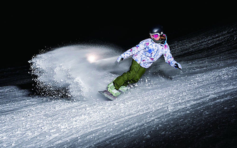 #雪季第一滑 格劳宾登州将再次成为冰雪运动、音乐和自然之美的度假胜地。在格劳宾登州开启一段冬日奇遇，