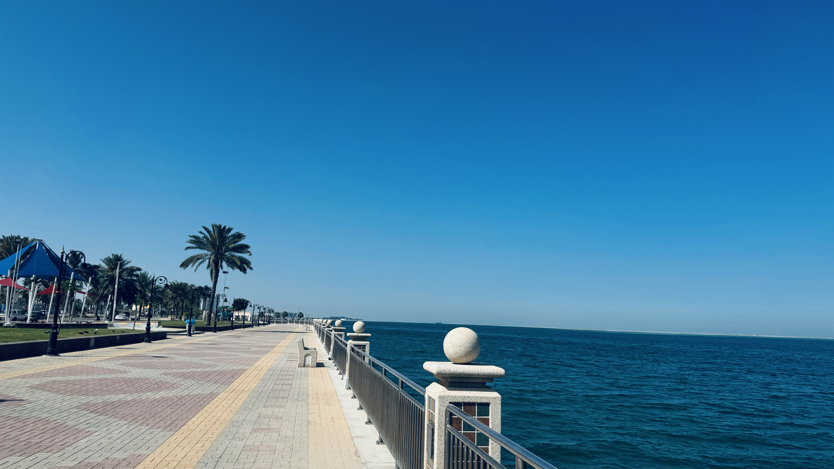 带你一起欣赏阿拉伯湾的风景