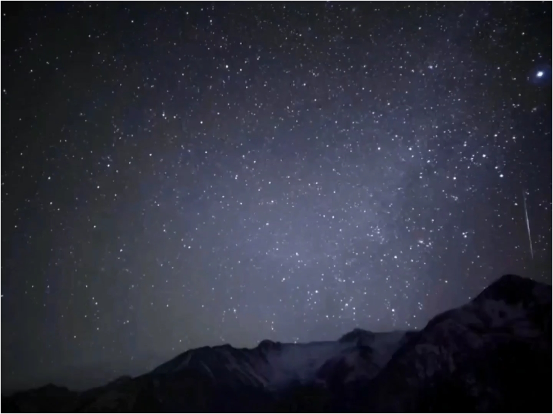 来巴朗山看流星雨和绝美星空。