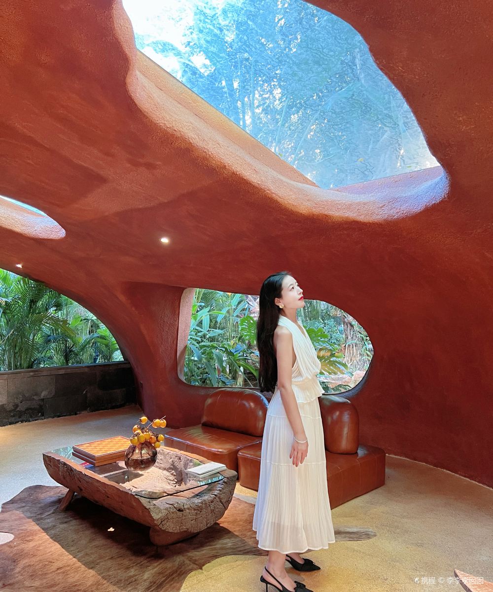 西双版纳景洪言汀·安屿漫步雨林红房(告庄西双景星光夜市店)图片