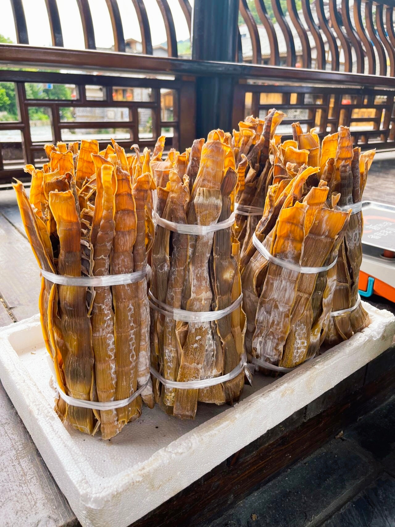 大邑县西岭镇张洪林烧烤店