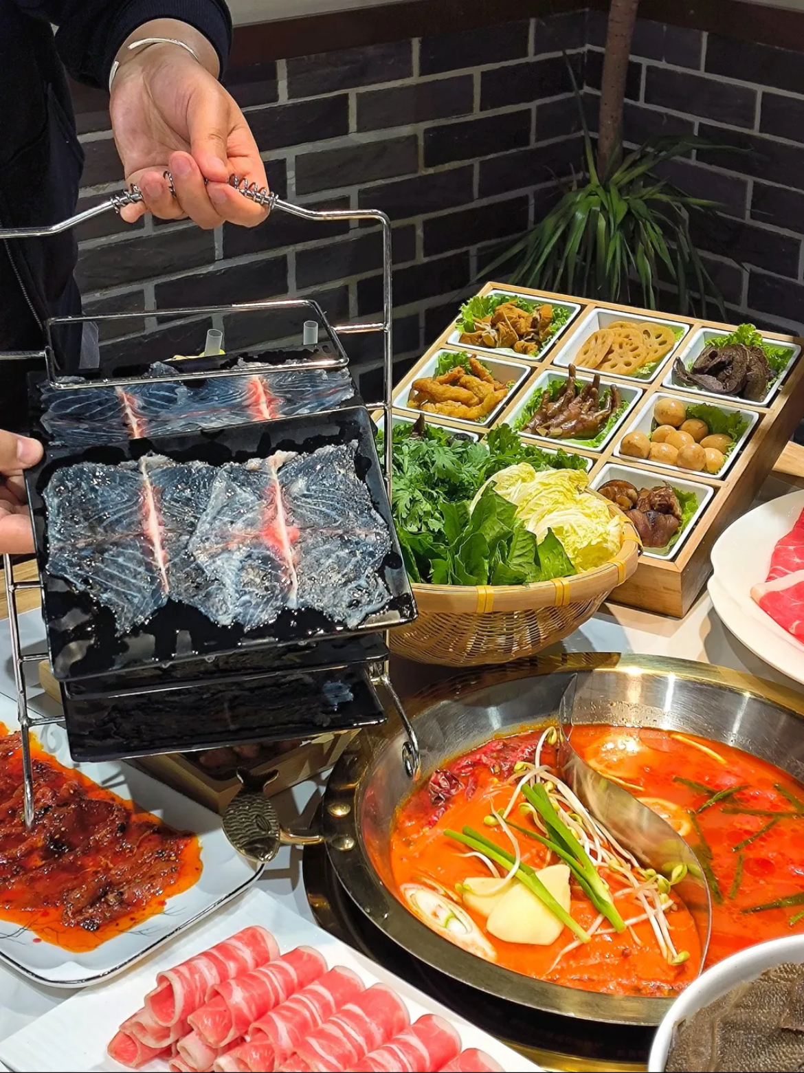 寿平民宿闲坐火锅餐厅图片